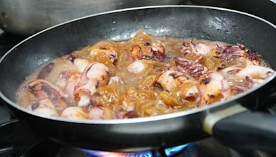 Receta de chipirones encebollados, un plato saludable y tradicional