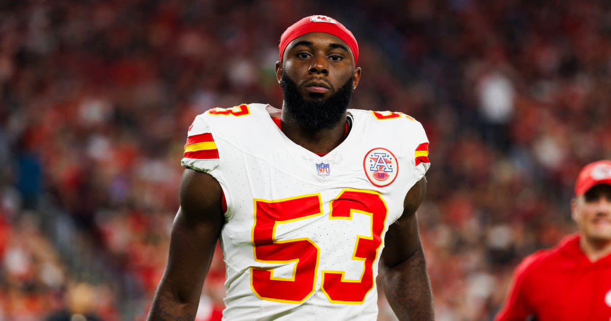 Kansas City Chiefs cancel team activities when player goes into cardiac arrest after suffering seizure