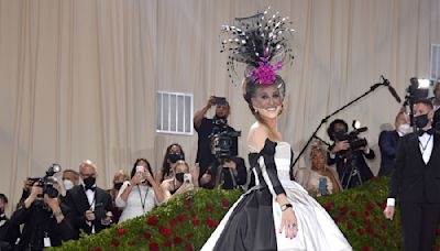 Sarah Jessica Parker's Iconic Met Gala Looks Over the Years: Photos