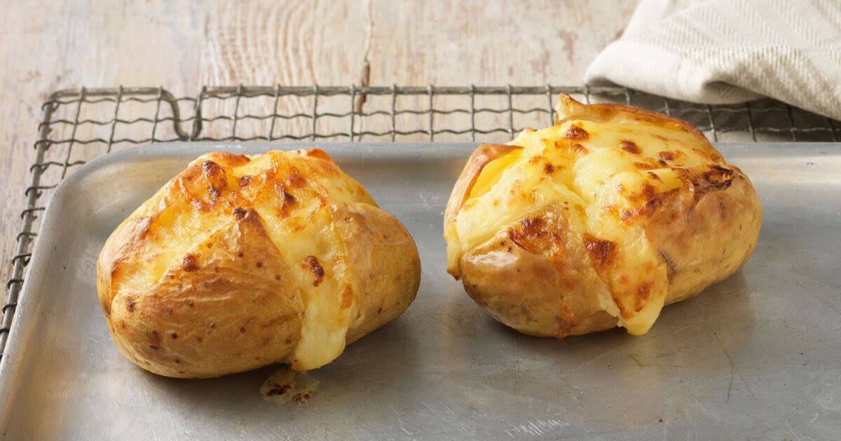 Air fryer cheesy potatoes takes 45 minutes to cook with Jamie Oliver's 'crunchy'