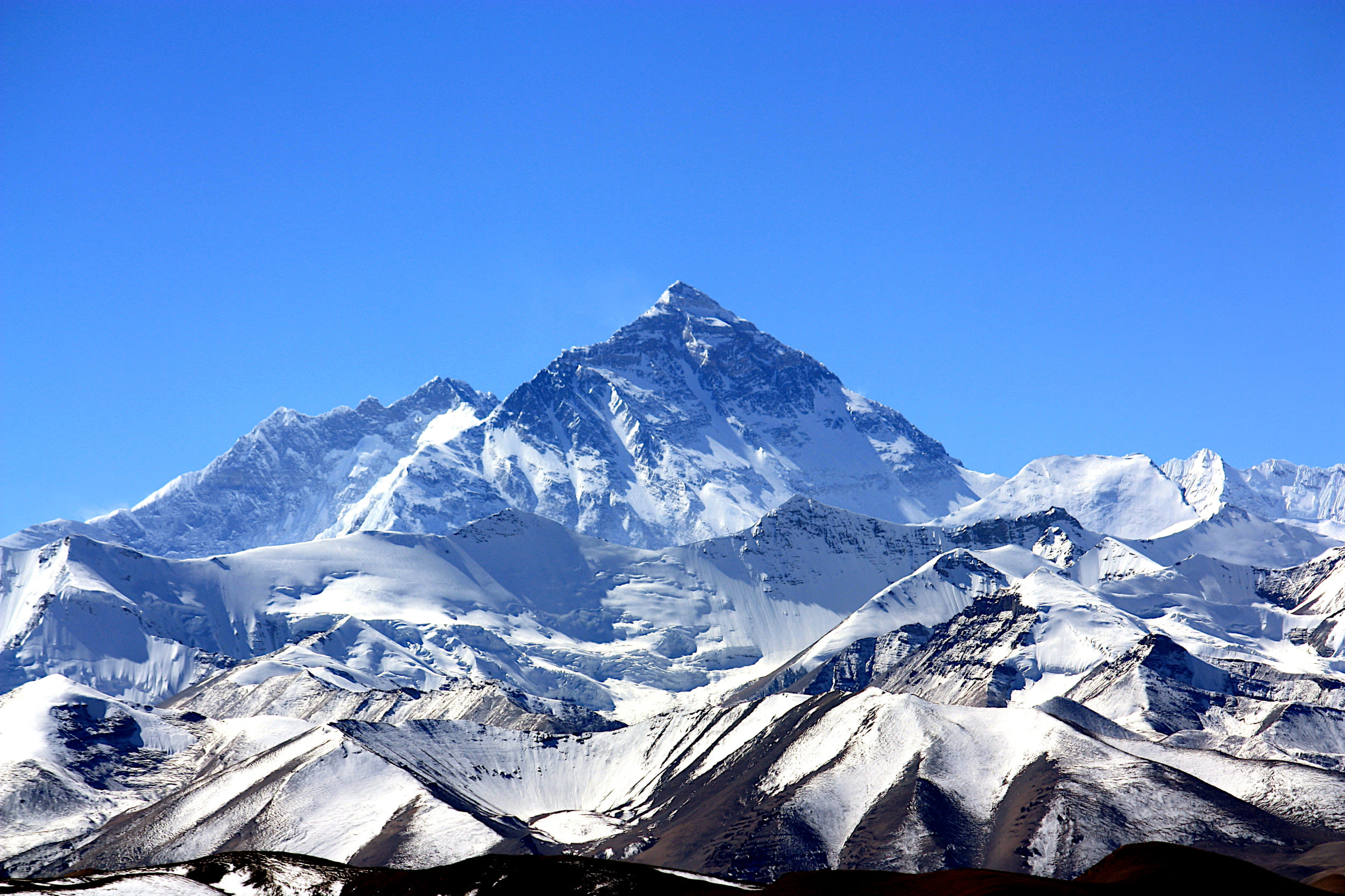 Mount Everest deaths rise and climbers missing amid ice falls near summit