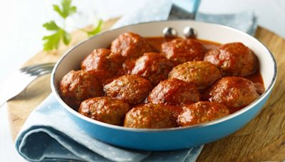 Receta de Albóndigas en Chipotle ¡con abundante caldo picosito!