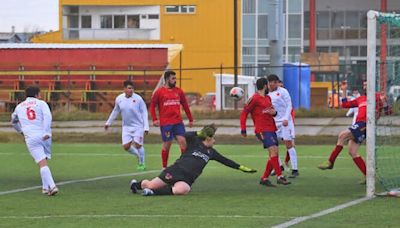 Chile al Regional de Clubes y Español a la fase previa