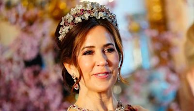 Suecia se viste de gala con la visita de los reyes de Dinamarca: el debut de Mary y los grandes ‘looks’ de las Bernadotte