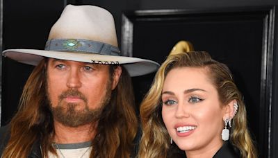 "Schlampe", "Teufel": Billy Ray Cyrus beschimpft Tochter Miley Cyrus