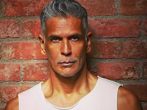 Push-ups roz karo, says Milind Soman. Here's why that's a good thing!