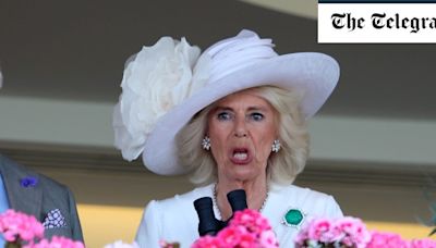 Queen gasps in horror as Ascot royal runner produces dismal finish