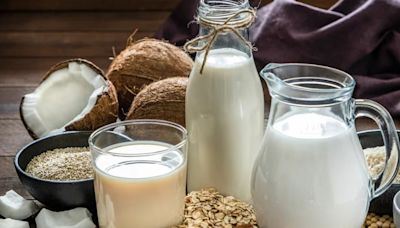 Qué es más saludable: ¿la leche de origen animal o vegetal?