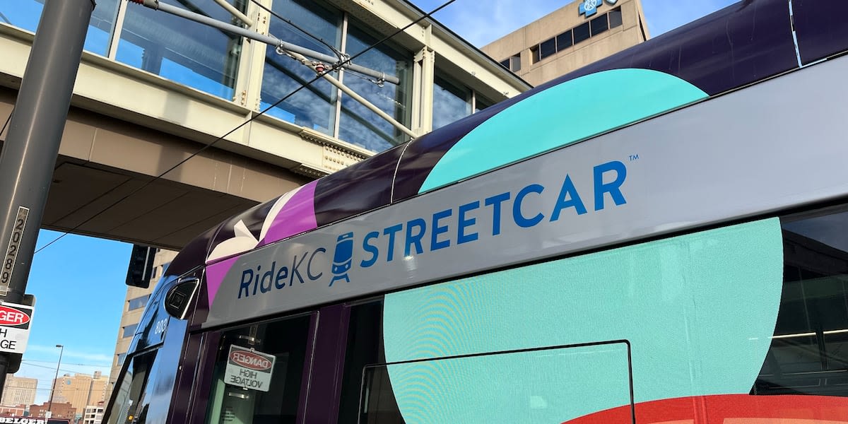 Excessive heat forces KC Streetcar constructors to early morning work