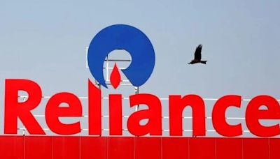 Reliance Shares Slump Over 2% After Q1 Results