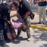 US: Police Arrest Pro-Palestine Protesters At UT Austin That Defied Dispersal Order 3