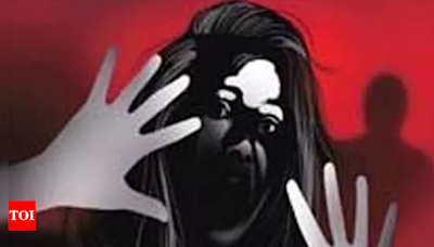 4 cops, 2 government staffers held for molesting, abducting student | Mumbai News - Times of India