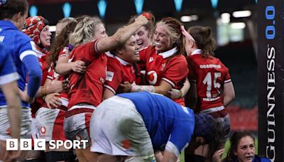 Women's Six Nations 2024: Wales 22-20 Italy - dramatic win for hosts