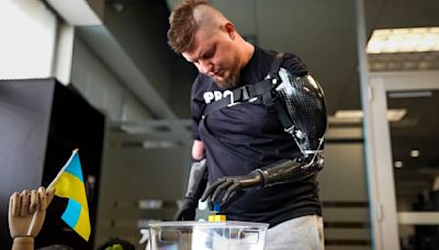 How AI and bionics are helping Ukrainian soldiers return to action