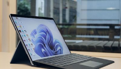 Microsoft Surface Pro 9 and Surface Laptop 5 are at clearance prices