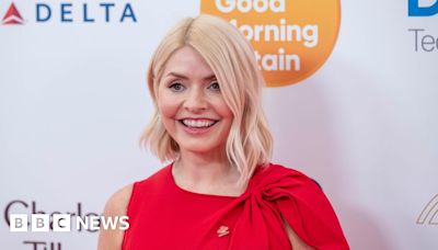 Holly Willoughby case: Police urge Meta and Kik to end 'sinister' chats