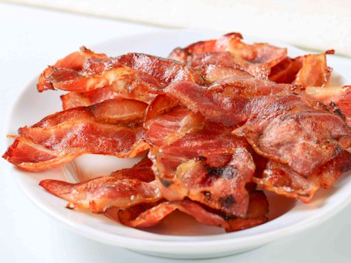 I Asked 6 Chefs the Best Way To Cook Bacon—They All Said the Same Thing