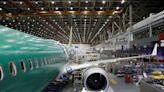 Boeing aplaza perspectivas para 2024 y su CEO dice que la empresa tiene "mucho que demostrar"