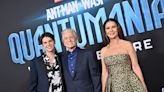 De la elegancia clásica de Catherine Zeta-Jones al glamour sobrecargado de Evangeline Lilly: los looks de los famosos que marcaron tendencia esta semana