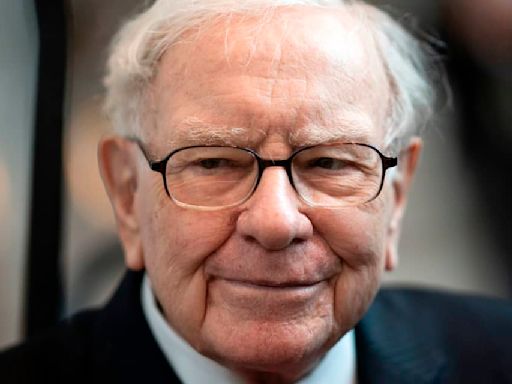 Warren Buffett Set to Take the Stage at Berkshire Hathaway’s 2024 Annual Meeting