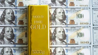 Gold Hits All-Time Highs and 5 Dividend Stocks Earnings Could Explode