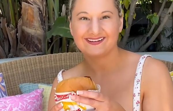 Gypsy Rose Blanchard Tastes First In-N-Out Burger, Gives Honest Review