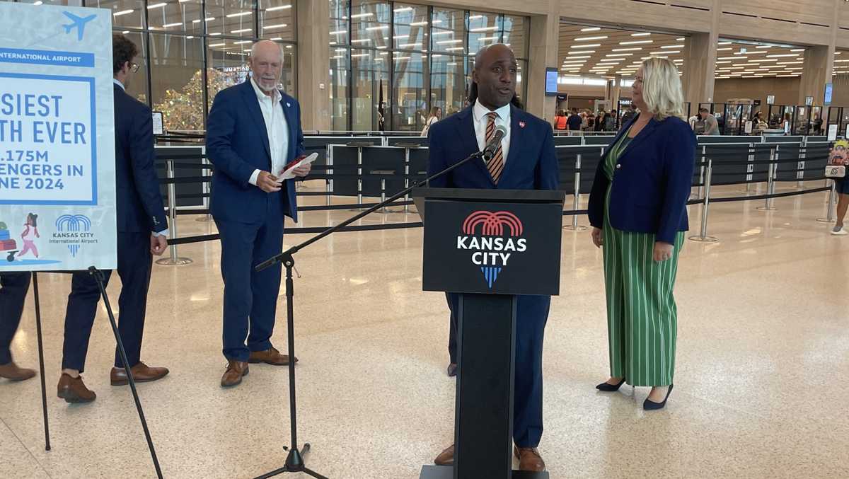 Kansas City officials celebrate busiest month ever at KCI Airport