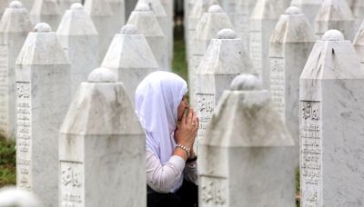 La ONU aprueba el 11 de julio como Día Internacional por el genocidio de Srebrenica, pese a la tensión en los Balcanes
