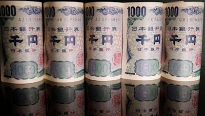 Yen pops higher, sparking suspicions of Japan intervention