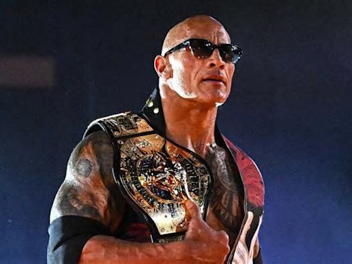 WWE revela el contrato de luchador de The Rock