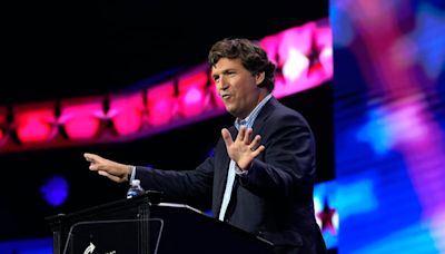 Tucker Carlson announces live tour, will appear in Salt Lake City with Glenn Beck