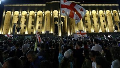 Georgia: Nueva manifestación masiva en contra de la ley de “influencia extranjera”