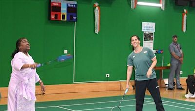 Indian President Droupadi Murmu plays badminton with Saina Nehwal, video goes viral