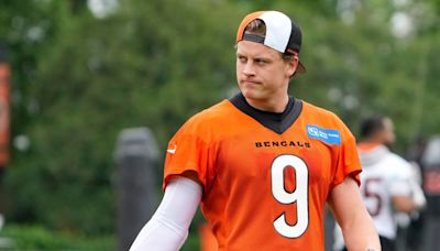 Look: Joe Burrow Shares Some Pointers With Jermaine Burton at Bengals Practice