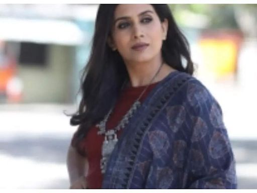 Original content has made Indian cinema stronger, says Sonali Kulkarni | Hindi Movie News - Times of India