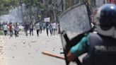Bangladesh impone un estricto toque de queda con una “orden de disparar en el acto”