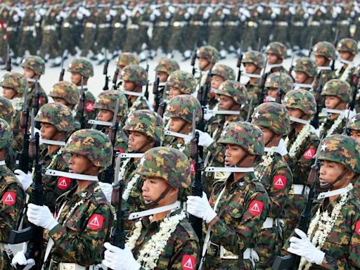 Denuncian el reclutamiento forzoso de mujeres por la junta militar en Birmania