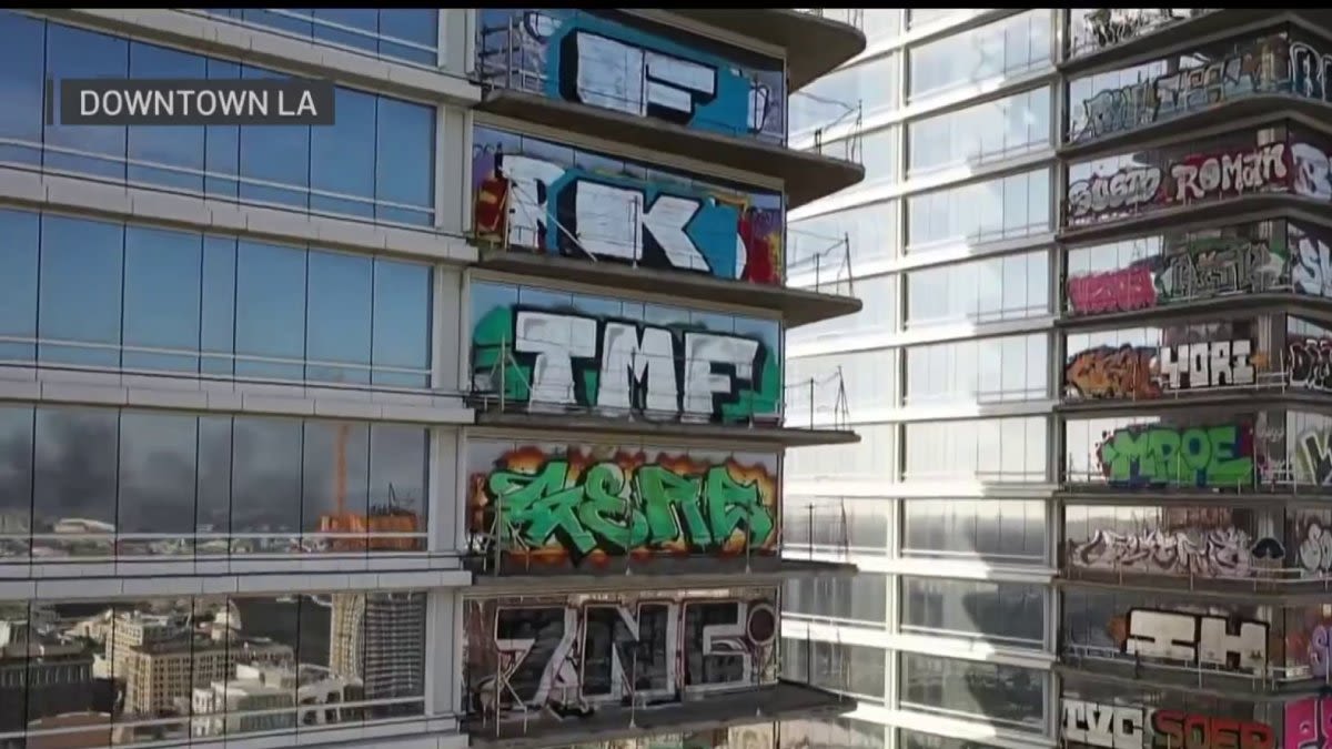 Billionaire Rick Caruso weighs in on persisting problems surrounding LA's ‘Graffiti Towers'