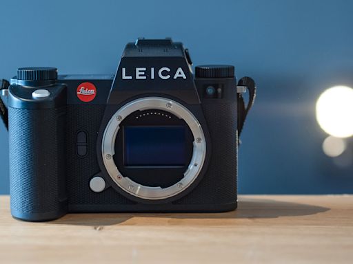New firmware for the Leica SL3 stops the camera deleting images