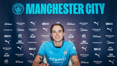 Ex-Arsenal star Vivianne Miedema seals three-year switch to Manchester City