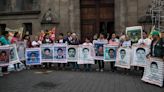 AMLO revela que acercará a los padres de Ayotzinapa con Claudia Sheinbaum: “Hice el compromiso”