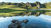 Una de las excursiones más bonitas de España: entre lagos y en el corazón de un parque natural