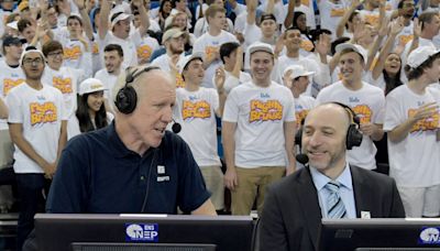 Dave Pasch paid a lovely tribute to longtime broadcasting partner Bill Walton