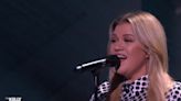 Kellyoke Returns! Kelly Clarkson Fans ‘Can’t Help Falling in Love’ With Her Latest Cover: Watch