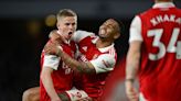 Arsenal volta ao topo do Campeonato Inglês com vitória por 3 x 1 sobre o Chelsea