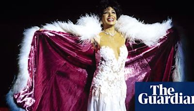 Shirley Bassey to auction jewellery including diamond ring from Elton John