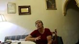 Vídeo | Una sevillana tiene que dejar su casa a los 86 años