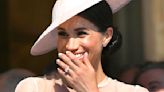 Acusan a Meghan Markle de agrandar el diamante de su anillo de compromiso