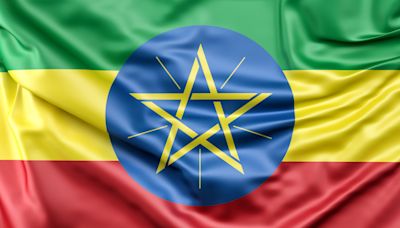 Três cores, treze bandeiras: um país símbolo de uma África inteira