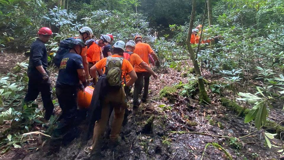 Ohio hiker rescued after missing for 14 days in Kentucky’s rugged wilderness